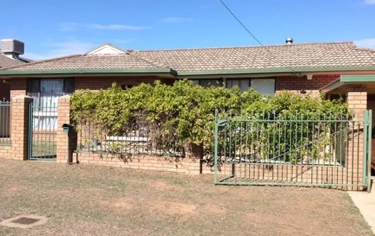 Main view of Homely house listing, 4 Kinarra Street, Tamworth NSW 2340