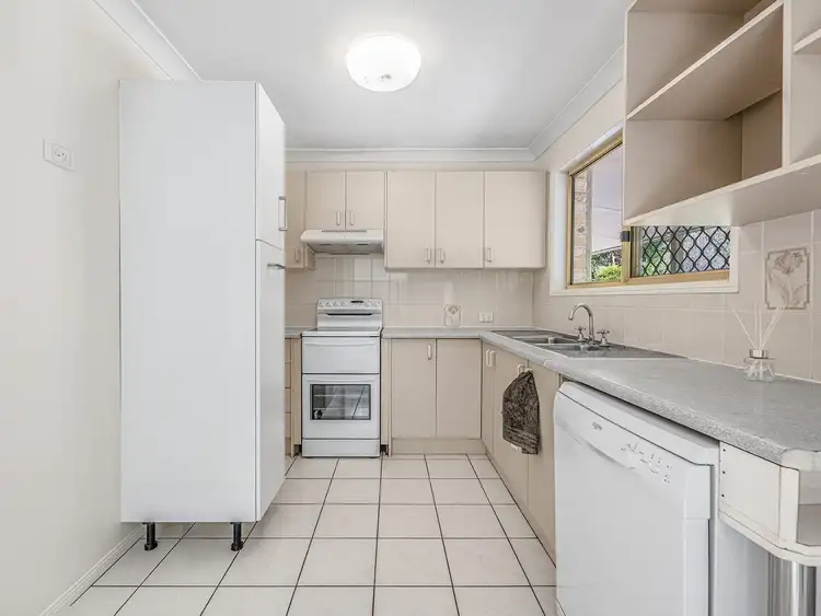 Fifth view of Homely house listing, 27 Beaufront Pl, Forest Lake QLD 4078