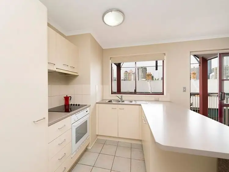 Fifth view of Homely unit listing, 8/16 Phillips St, Spring Hill QLD 4000