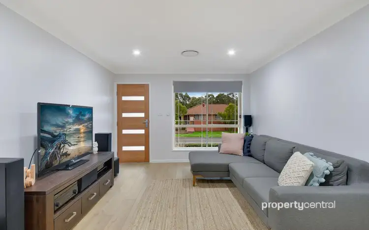 Seventh view of Homely house listing, 17 Goldmark Crescent, Cranebrook NSW 2749