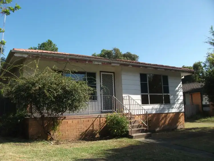 4 Kynan Close, Lake Haven NSW 2263