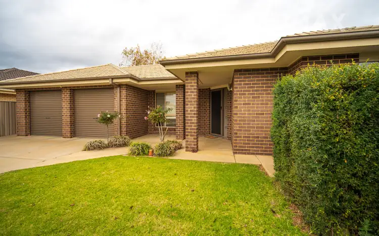 19 Warambee Street, Glenfield Park NSW 2650