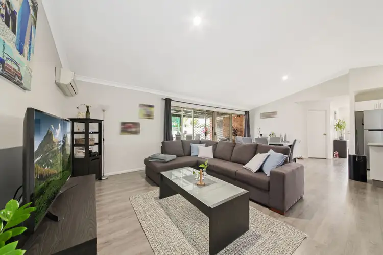 Fourth view of Homely house listing, 2 Cinear Court, Regents Park QLD 4118