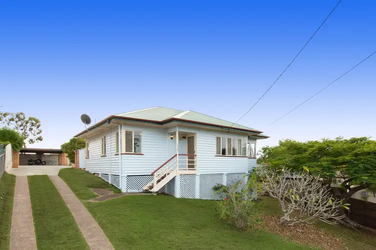 230 Oates Ave, Holland Park QLD 4121