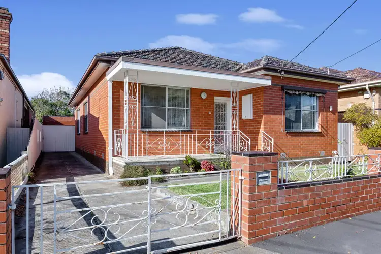 8 Hamilton Street, Brunswick West VIC 3055