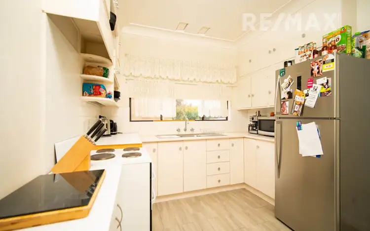 Fifth view of Homely house listing, 1/370 Lake Albert Road, Kooringal NSW 2650