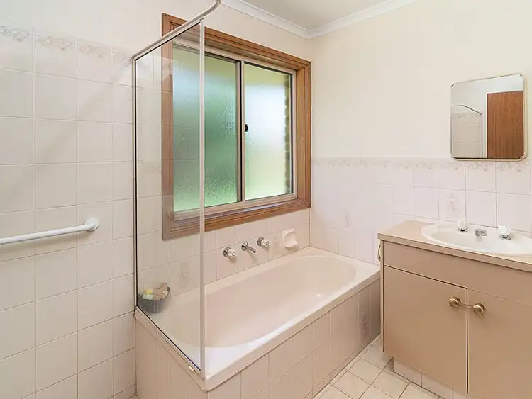 Fifth view of Homely house listing, 2/1 Blackwell Court, Mount Barker SA 5251