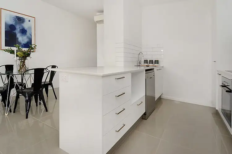 Fifth view of Homely apartment listing, 4 / 19 Pickwick St, Cannon Hill QLD 4170