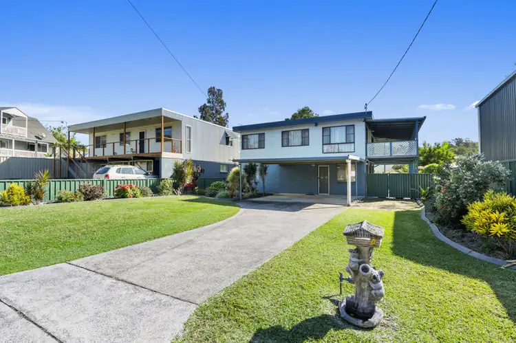 4 Lights Street, Emerald Beach NSW 2456