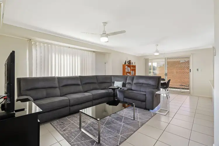 Fifth view of Homely semi-detached listing, 1/18 Varuna Court, Rothwell QLD 4022