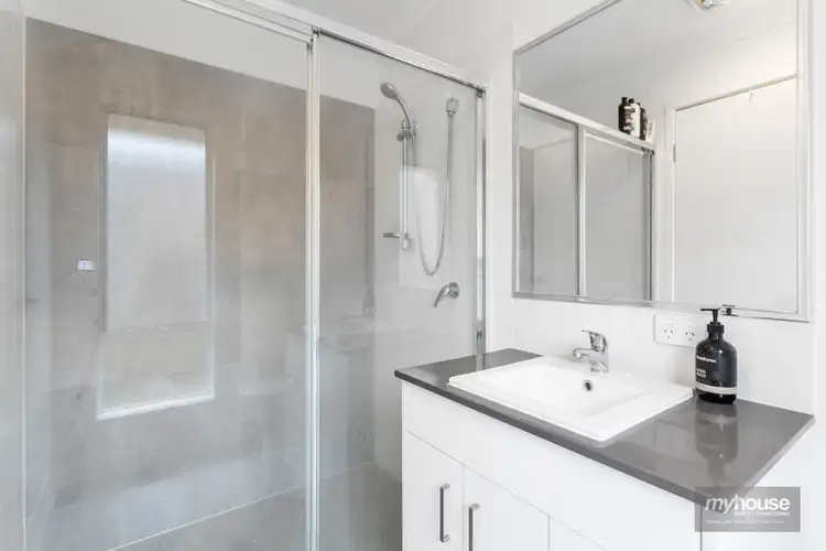 Sixth view of Homely unit listing, 2/34 Radcliffe Crescent, Glenvale QLD 4350