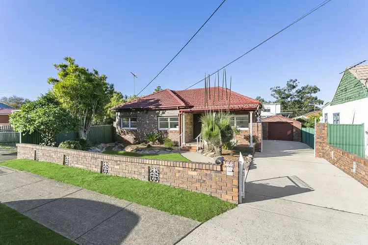 44 The Esplanade, Guildford NSW 2161