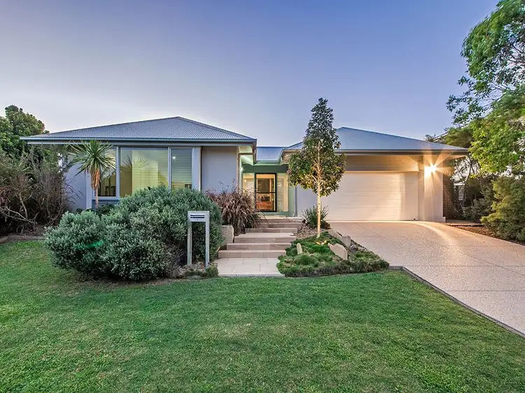 16 Macquarie Street, Wakerley QLD 4154