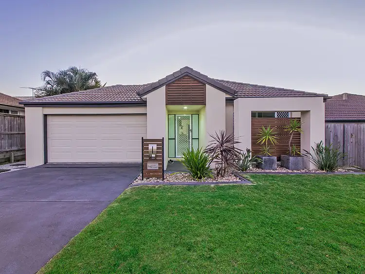4 Tallis Street, Wakerley QLD 4154