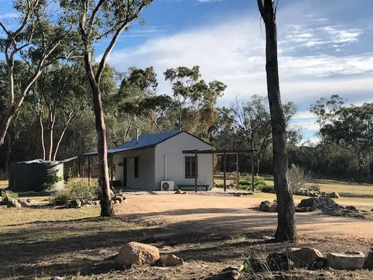 2421 Pyramids Road, Wyberba QLD 4382
