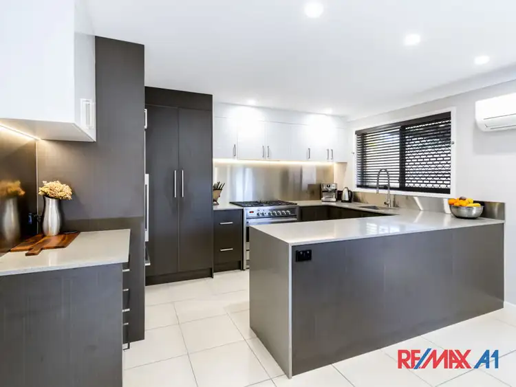 Second view of Homely house listing, 10 FERNDALE STREET, Boronia Heights QLD 4124