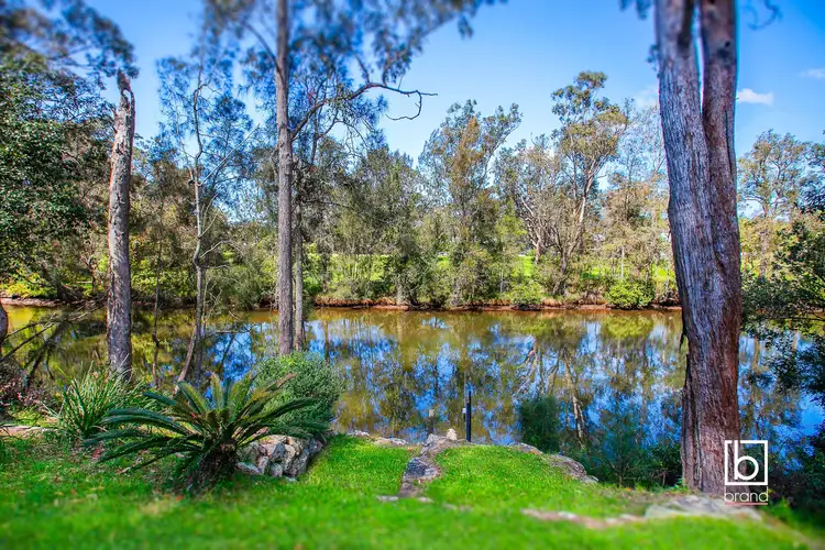 12 River Street, Springfield NSW 2250
