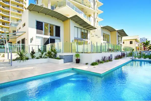 1/16-18 Eden Avenue, Rainbow Bay QLD 4225
