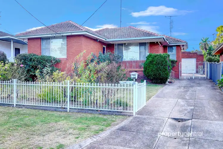 15 Mitchell Street, South Penrith NSW 2750