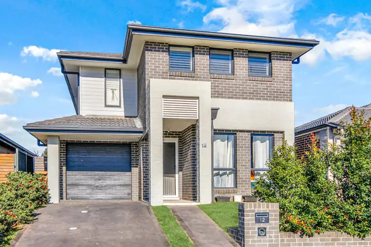 12 Northridge Road, Jordan Springs NSW 2747