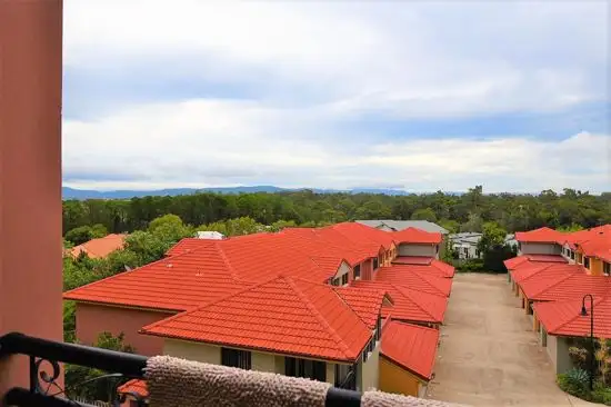 39/2 Geraldton Drive, Varsity Lakes QLD 4227