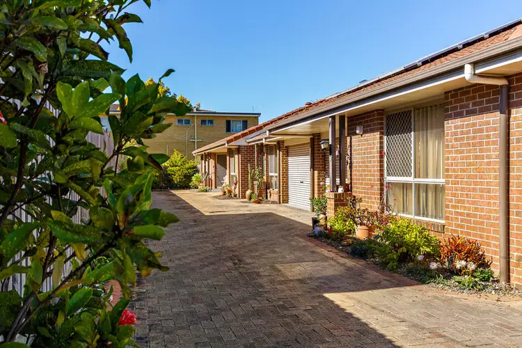 2/213 Webster Road, Stafford QLD 4053