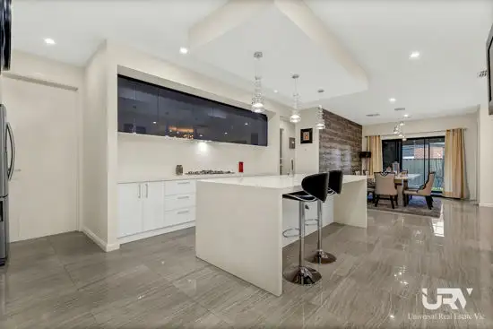 Sixth view of Homely house listing, 329 Highlander Drive, Craigieburn VIC 3064
