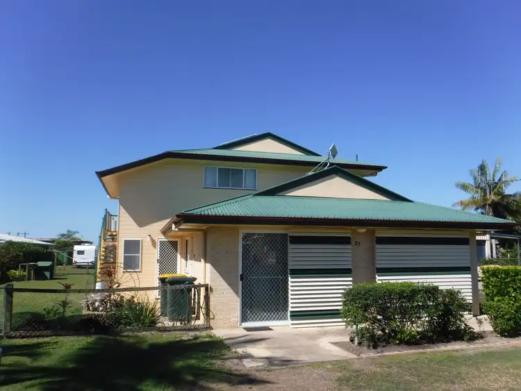 27 Third Avenue, Maaroom QLD 4650