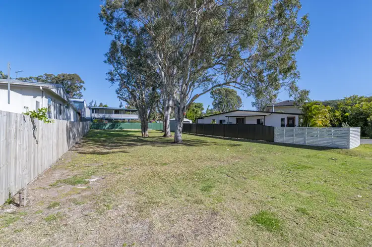 22 Fiddaman Road, Emerald Beach NSW 2456