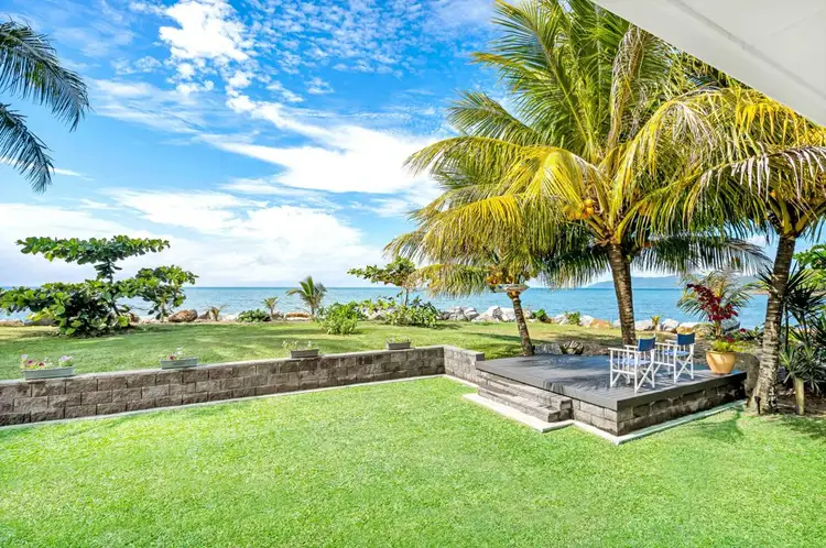 8 Elizabeth Street, Flying Fish Point QLD 4860