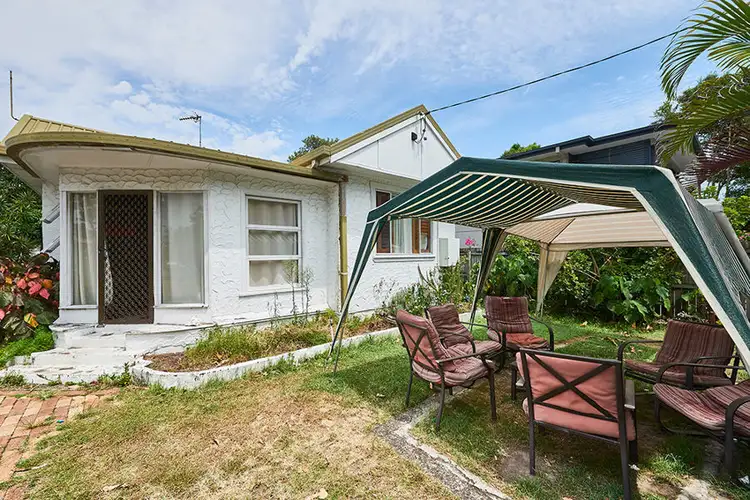 14 Sunshine Parade, Miami QLD 4220