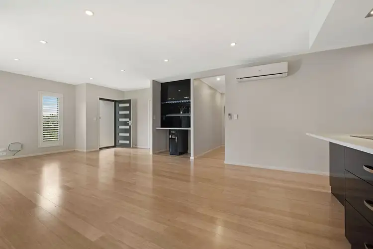 Fifth view of Homely unit listing, 1/40 Brimblecombe Drive, Middle Ridge QLD 4350