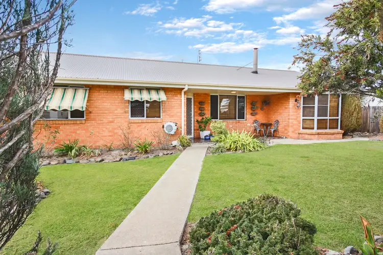 122 Bulwer Street, Tenterfield NSW 2372