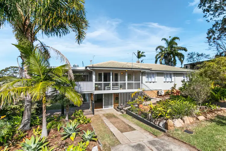 4 Verdant Street, Manly West QLD 4179