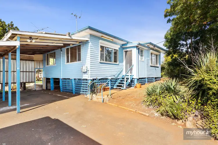 16 Holberton Street, Rockville QLD 4350