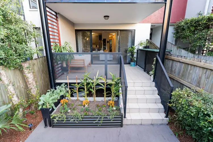 35/11 Kitchener Street, Coorparoo QLD 4151