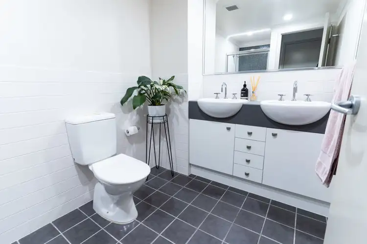 Fifth view of Homely unit listing, 35/11 Kitchener Street, Coorparoo QLD 4151