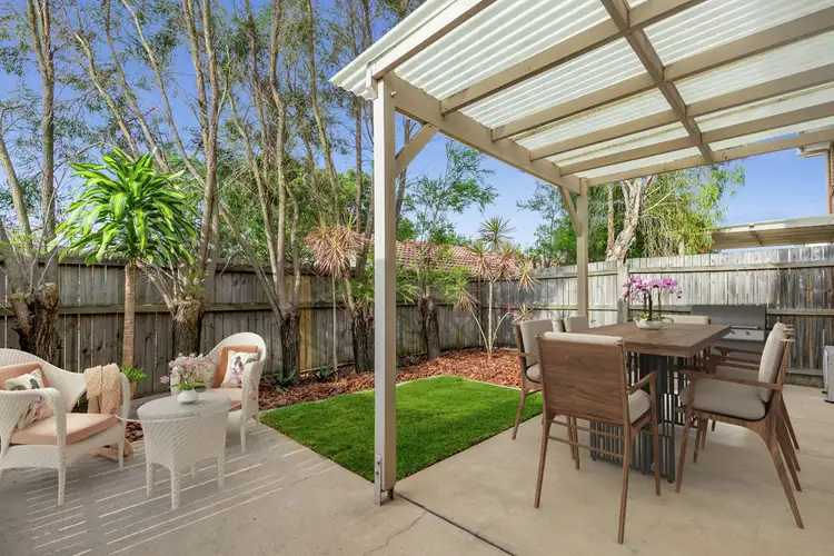 16/27 Camille Crescent, Wynnum West QLD 4178