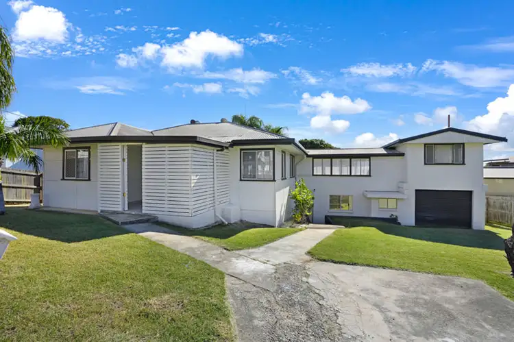 4 Williamson Street, West Gladstone QLD 4680