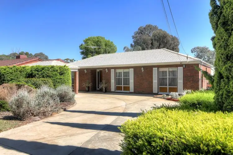 18 Warringa Street, Salisbury Plain SA 5109