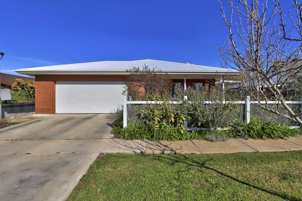 Main view of Homely house listing, 364 Henry St, Deniliquin NSW 2710