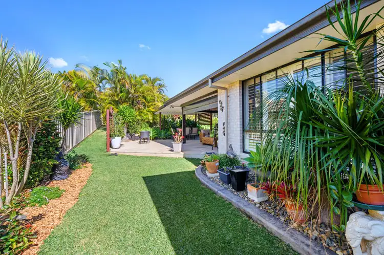 11 Vista Close, Woolgoolga NSW 2456