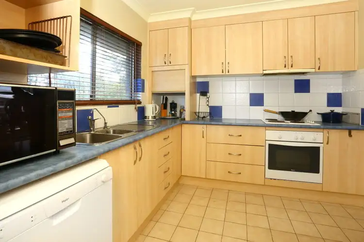 Fifth view of Homely unit listing, 4/44 Chelsea Ave, Broadbeach QLD 4218