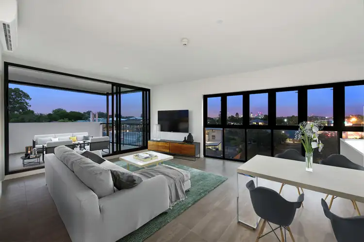 16/62 Shottery Street, Yeronga QLD 4104