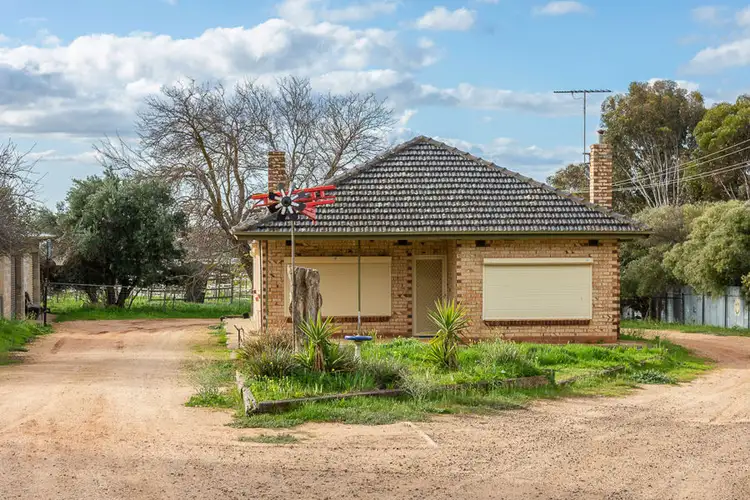 16 Old Swanport Road, Murray Bridge SA 5253