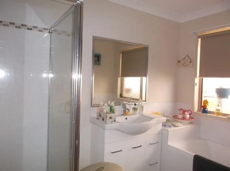 Sixth view of Homely house listing, 3 Sangricoli Court, Stanthorpe QLD 4380