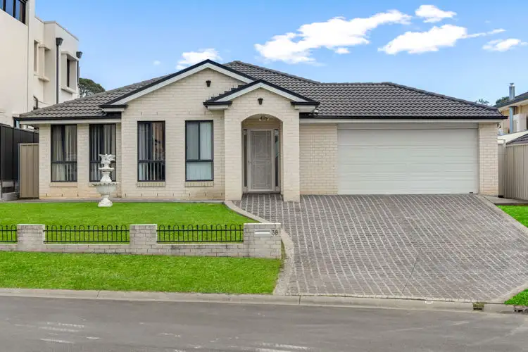 38 Heritage Heights Circuit, St Helens Park NSW 2560