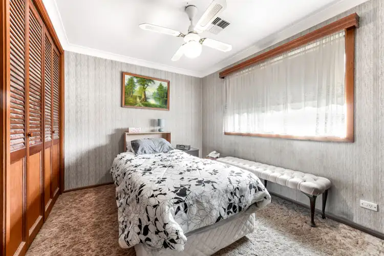 Sixth view of Homely house listing, 2 Lindley Avenue, Macquarie Fields NSW 2564