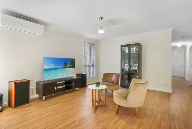 Third view of Homely house listing, 33 Treeview Place, Mardi NSW 2259