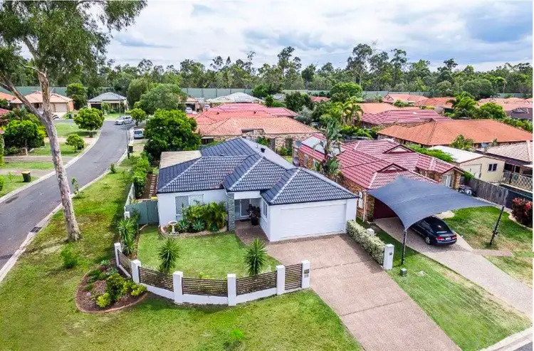 19 Columbus Pl, Forest Lake QLD 4078
